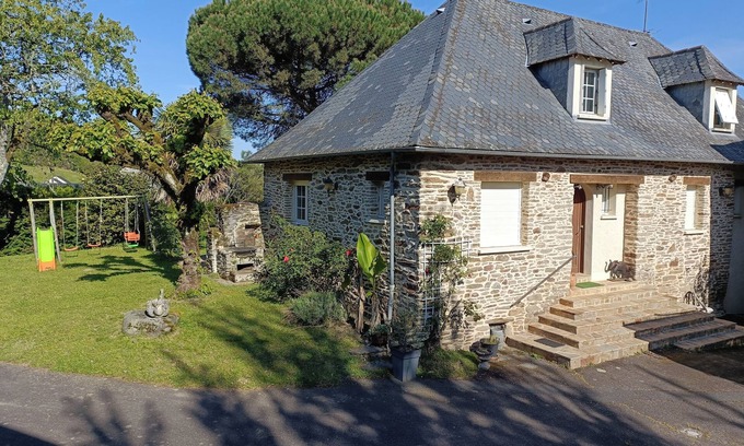 Venarsal Casa | Vacation home in Corrèze 8 people