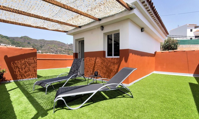 La Solana Casa | Casa de vacaciones "Las Monarcas" con vistas a la montaña, terraza privada y Wi-Fi