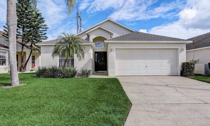 Westbury Casa | vacation home with heated pool and spa near Disney golf theme parks