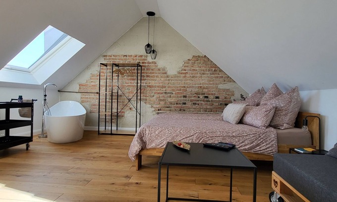 Dannenfels Casa | Vacation loft Otto's workshop with sauna barrel & garden