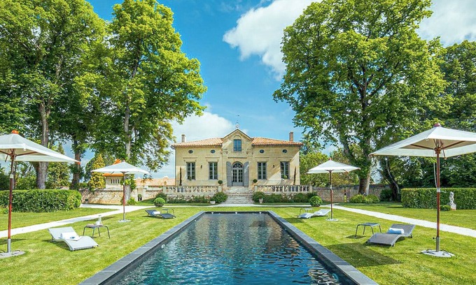 Prignac-et-Marcamps Casa | Vacation rental Le Duplex at Clos Marcamps. Between Bordeaux and St Emilion.