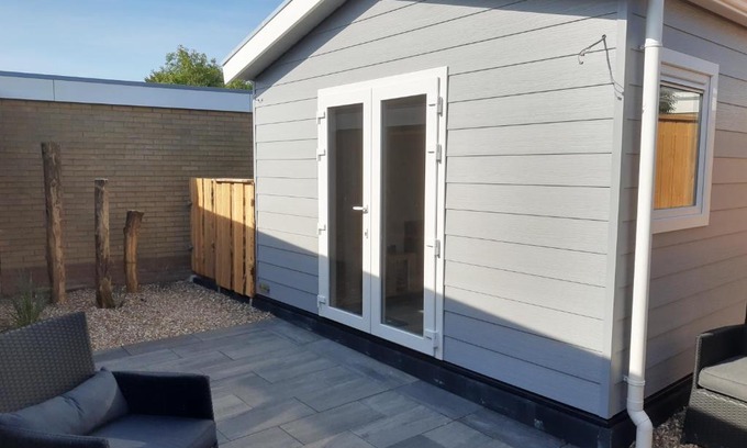Oostkapelle Chalet De Esquí | Vakantiechalet Huisje onder de Toren