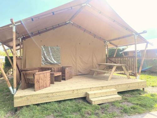 Jabbeke Chalet De Esquí | Vakantiepark Klein Strand - Glamping 4p