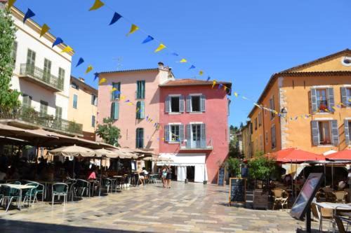 Valbonne Apartamento | VALBONNE Maison cœur de village