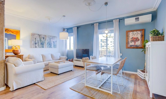 El Pla del Real Apartamento | Apartamento Valencia-living con balcón, aire acondicionado y Wi-Fi