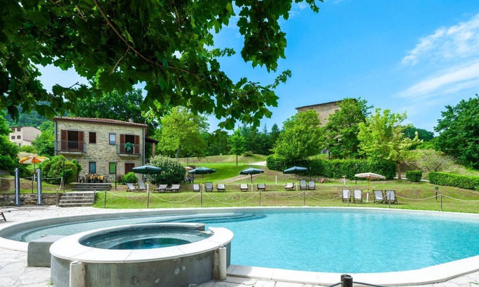 Apecchio Apartamento | Valguerriera 6- Rosa Cremisi