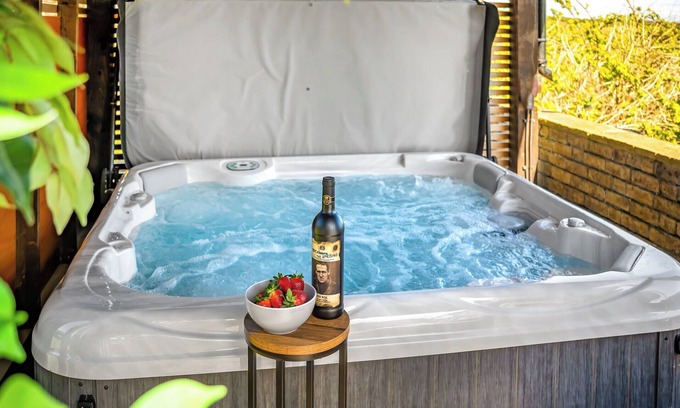Woodhorn Cabaña | Valhallah Cottage Retreat