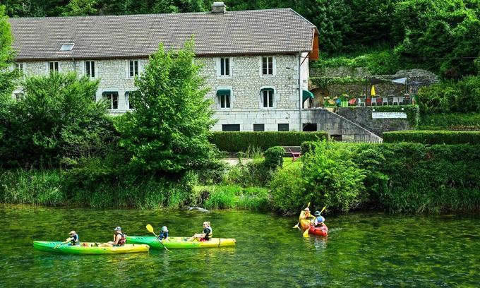 Lods Cabaña | Vallée de la Loue! Bord de Rivière! SPA Sauna Logement Entier Pêche Privée