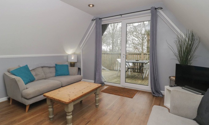 Saint Ann's Chapel Cabaña | VALLEY LODGE 38, pet friendly, with pool in St Ann's Chapel, Cornwall