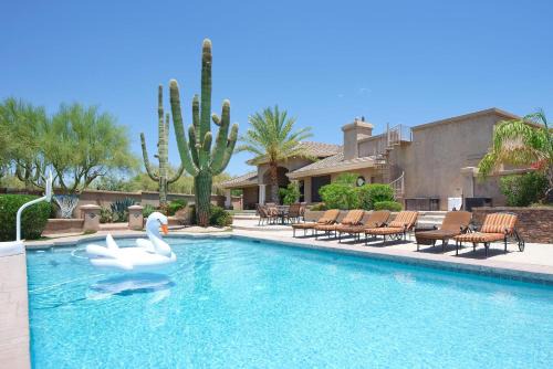 Happy Valley Ranch Casa | Valley View Villa - Resort Style Backyard - Heated Pool
