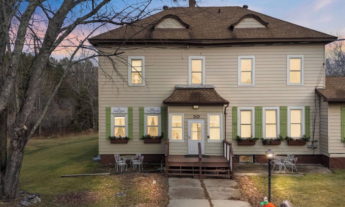 Soudan Cama Y Desayuno | Vermilion Park Inn - Bed and Breakfast histórico - llame al 218-753-2333