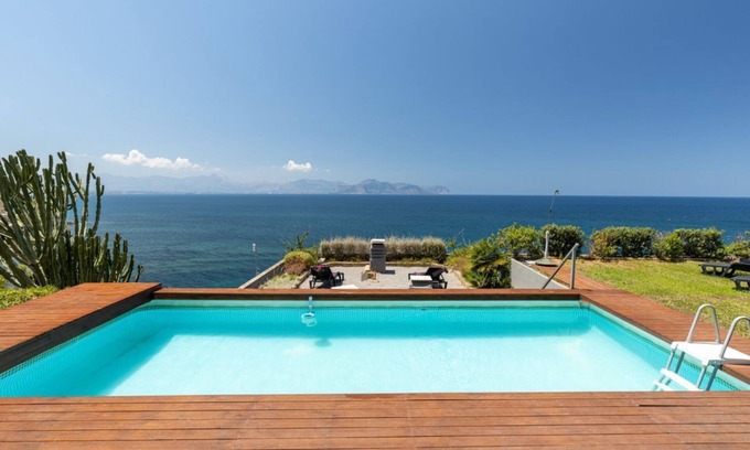 Aspra Apartamento | "Villa Acqua Chiara" "Wind" "- Villas en alquiler en Bagheria, Sicilia, Italia"