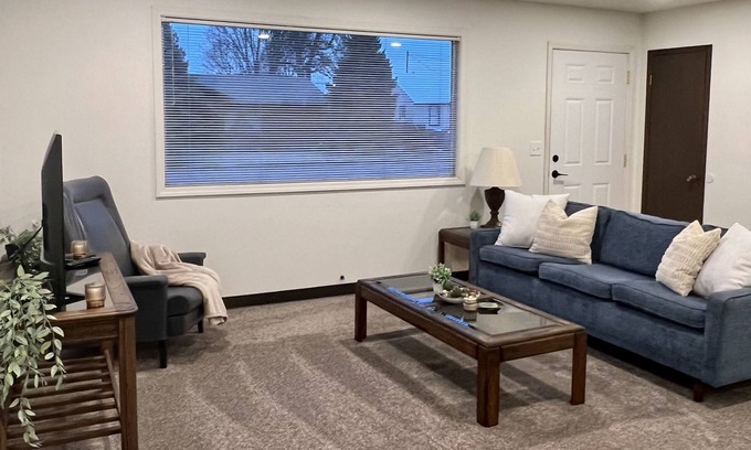 Lewiston Condominio | Very nice, clean, roomy, and comfortably furnished condo.
