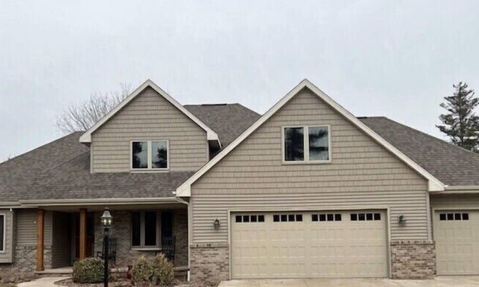 Oshkosh Casa | Casa de tres habitaciones en alquiler para EAA AirVenture