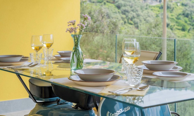 Moneglia Apartamento | VESPA 50'SPECIAL APTM Amazing Nature, 10' to the beach +PVT Park in City Centre