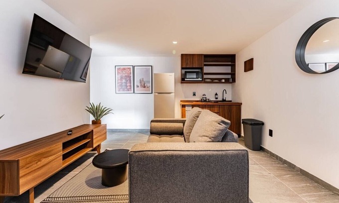 Santa María la Ribera Apartamento | VH | Stylish Apt Sta Ma la Ribera | gymandwifi | 339