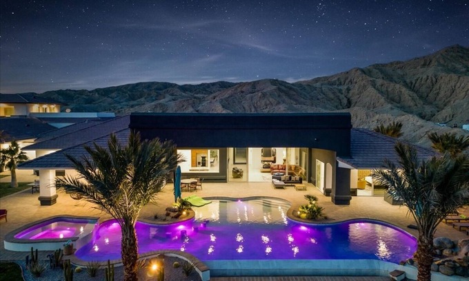 Thousand Palms Casa | Via Las Palmas Dream! 5 Acres, Infinity Pool