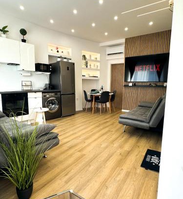 Szekesfehervar Apartamento | VIBE S33 Apartman,AC,Free Parking