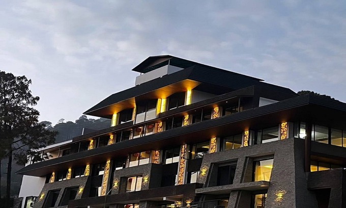 Lansdowne Hotel | Viceroy In The Himalayas