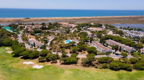Quinta do Lago Apartamento | Victory Village Quinta do Lago - Spacious 2 Bed/3 Bath Apartment