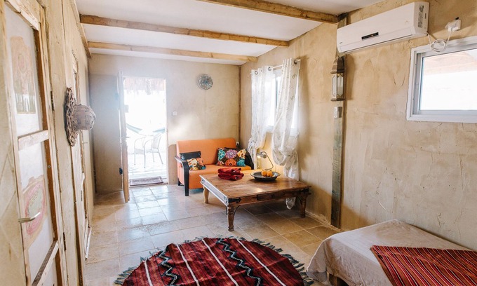 Ezuz Casa | Vista hacia las montañas del Negev