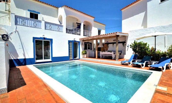 Cerro de Aguia Villa | Vila Arvela