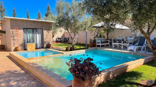 El Aggada Villa | Villa élégante à Marrakech avec jardin et piscine privée