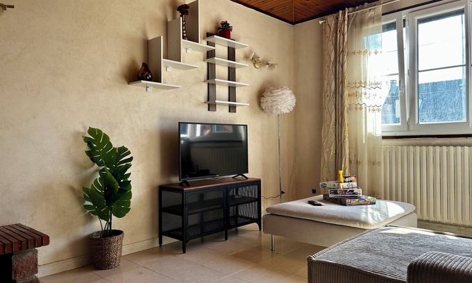 Chelles Villa | Villa 30 minutes from Asterix and Disneyland