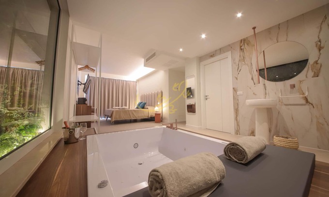 Alberobello Villa | Villa Alberobbè - Six Bedroom Villa, Sleeps 12