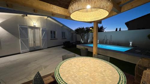 Bastia Apartamento | Villa Altea- Lido Marana - piscine privée exclusive - plage à pied - 3 bedrooms house - private swimming pool - beach access on foot
