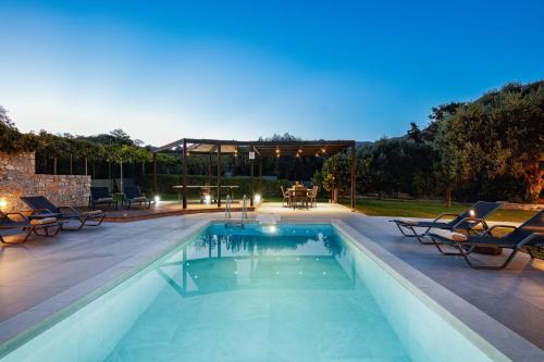 Monopari Villa | Villa Amalia