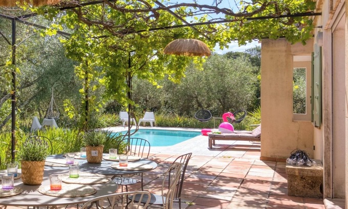 Junas Casa | Sur de Francia JUNAS VILLA CON PISCINA - GRAND Garden Oaks y olivos