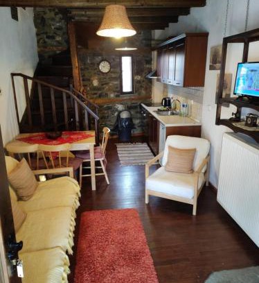 Aghios Athanasios Chalet De Esquí | Villa Aretousa