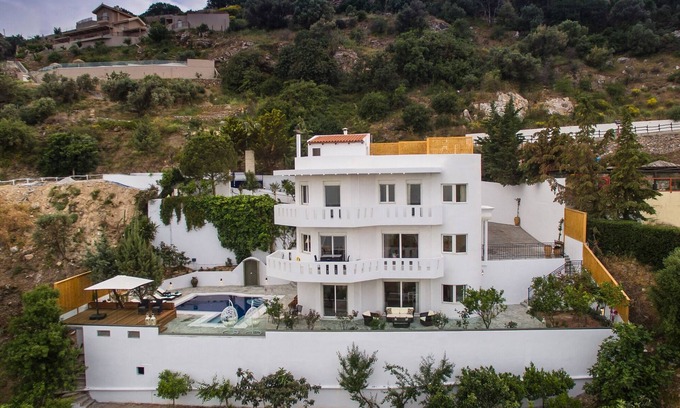 Linoperamata Villa | Villa Artemis by Fantasia Villas