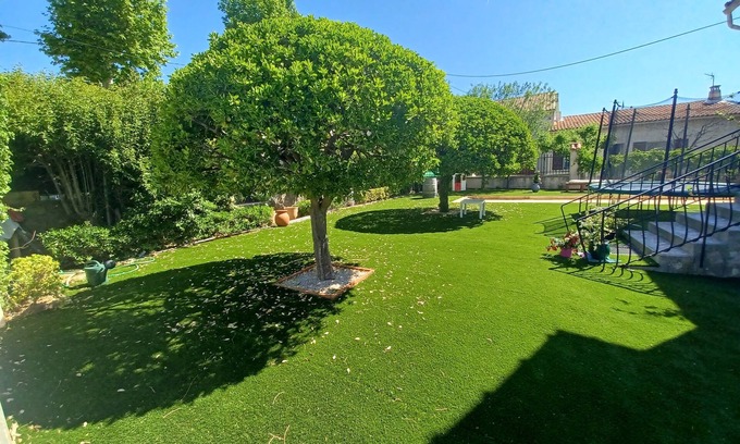 Allauch Casa | Villa Avec Piscine et Terrain de Pétanque Dans le sud