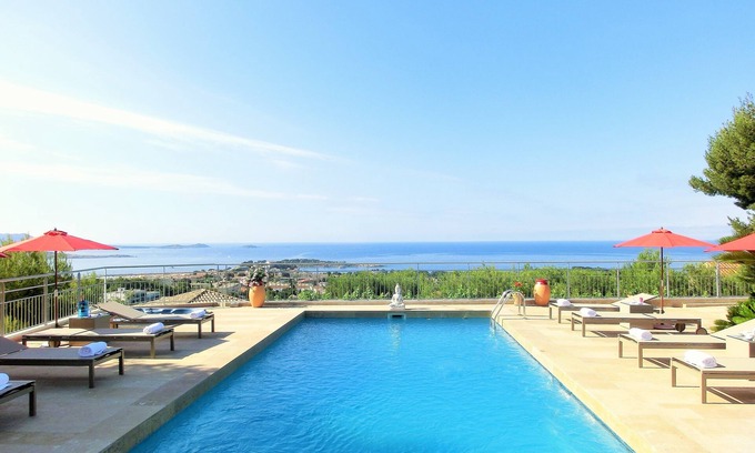 Bandol Cama Y Desayuno | Villa Azur Golf