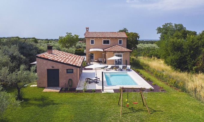 Muntic Villa | Villa Azur nearby Pula – Crovillas GmbH