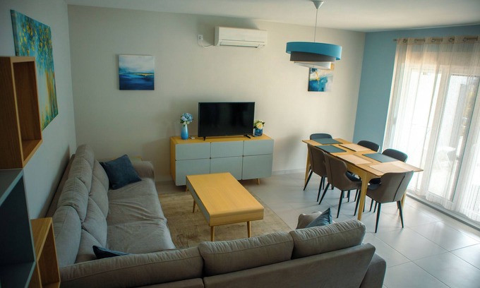 Mostar Villa | Villa Azzurra Mostar private Swimming Pool (secluded)