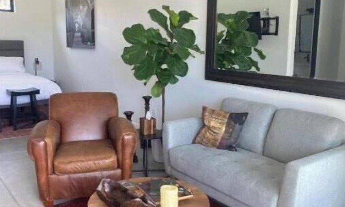 Temecula Apartamento | Villa Blanc, Private Individual Suite @ Hidden Hacienda