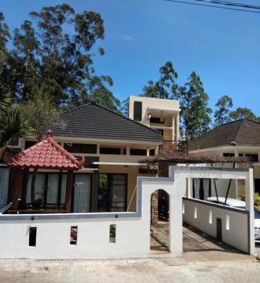 Sidomulyo Villa | Villa Bungas Kusuma Pinus M92