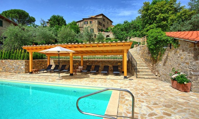 Montegiove Villa | Villa Collina by PosarelliVillas