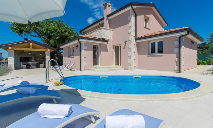 Kosinozici Villa | Villa Contessa in Porec