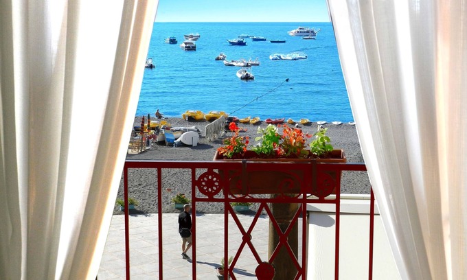 Positano City Centre Apartamento | Villa Costanzo frente a la playa 10 yardas WI FI