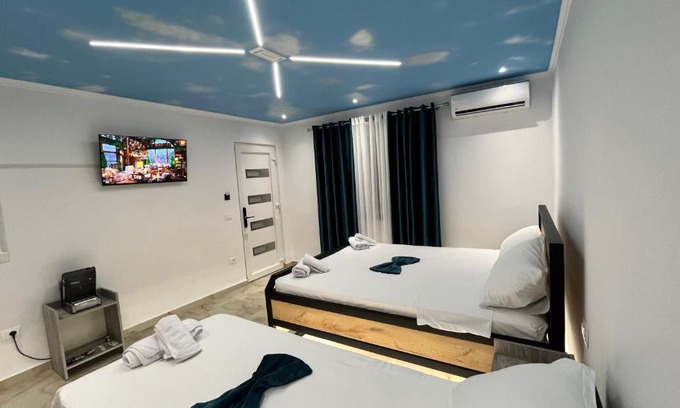 Koman Hotel | Villa Davids