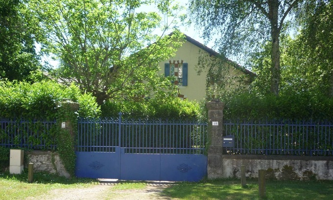 Laluque Cama Y Desayuno | Villa de Charme "la Landaise", Coeur de Village, Jardin, Piscine, Océan : 25 min