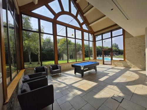 Vitrai-sous-Laigle Villa | Villa de luxe, piscine chauffée & nature