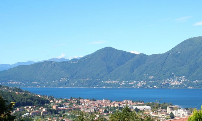 Luino Apartamento | Villa dei Fiori