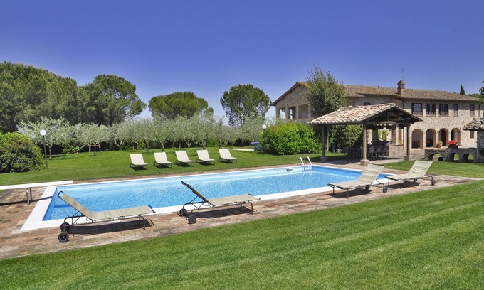 Torgiano Villa | Villa del Colle, Torgiano, Italy