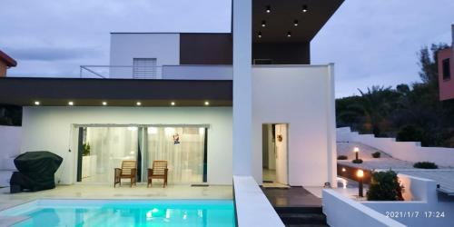 Quartu Sant'Elena Cama Y Desayuno | Villa Desy