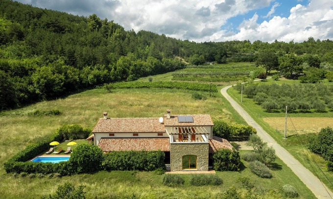 Buzet Villa | Villa Dol- a 4-star holiday home in the heart of Istria